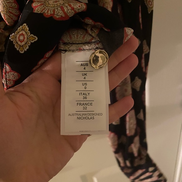 Nicholas Silk Top - Picture 6 of 6